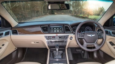 Hyundai Genesis UK 2015 interior