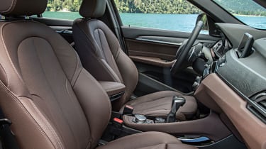 BMW X1 - front seats