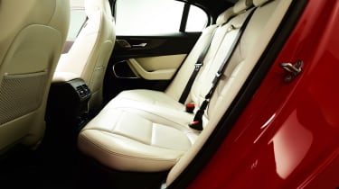 Jaguar XE - rear seats