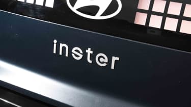 Hyundai Inster - tailgate badge