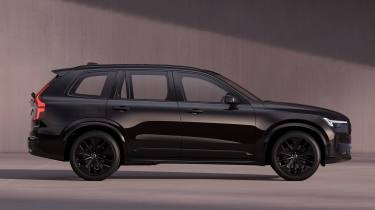 Volvo XC90 Black Edition - side
