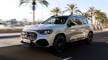 Mercedes GLB Electric - front tracking