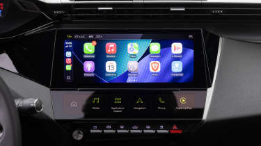 Peugeot E-408 facelift - screen