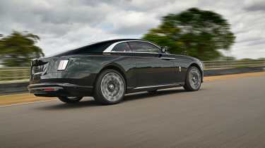 Rolls-Royce Spectre II - rear tracking