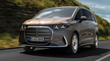 Mercedes VLE - front