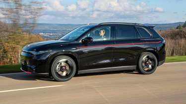 Leapmotor i C10 Irmscher - side action