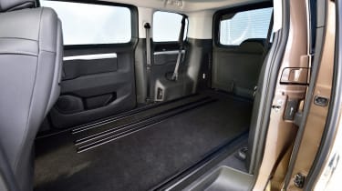 Toyota Proace Verso 2016 - seats out