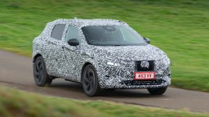 Nissan%20Qashqai%20spyshots-3.jpg