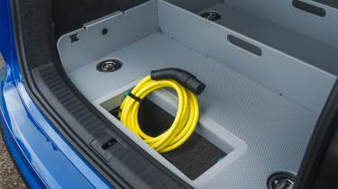 Skoda Enyaq Cargo - cable storage