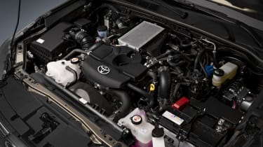 Toyota Hilux Hybrid 48V - engine bay