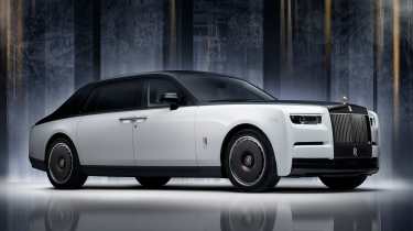 Rolls-Royce Phantom Centenary - front studio