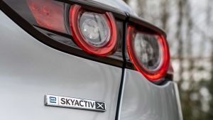 Mazda 3 e-SkyActiv X - e-SkyActiv X badge