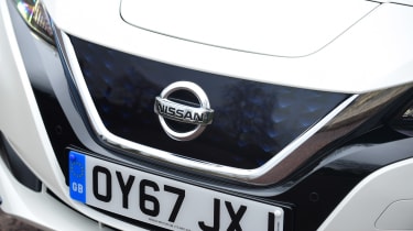 Nissan Leaf - grille
