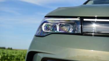 Volkswagen Tiguan - headlight
