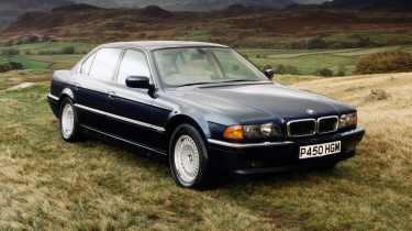 BMW 750iL (E38)