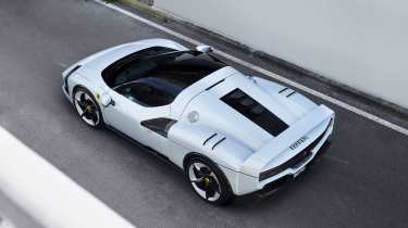 Ferrari SC40 - 