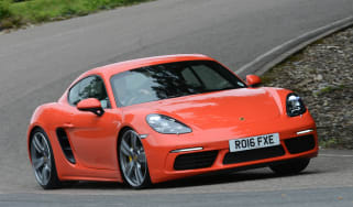 Porsche 718 Cayman 2016 - front cornering