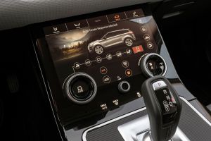 Range Rover Evoque lower infotainment