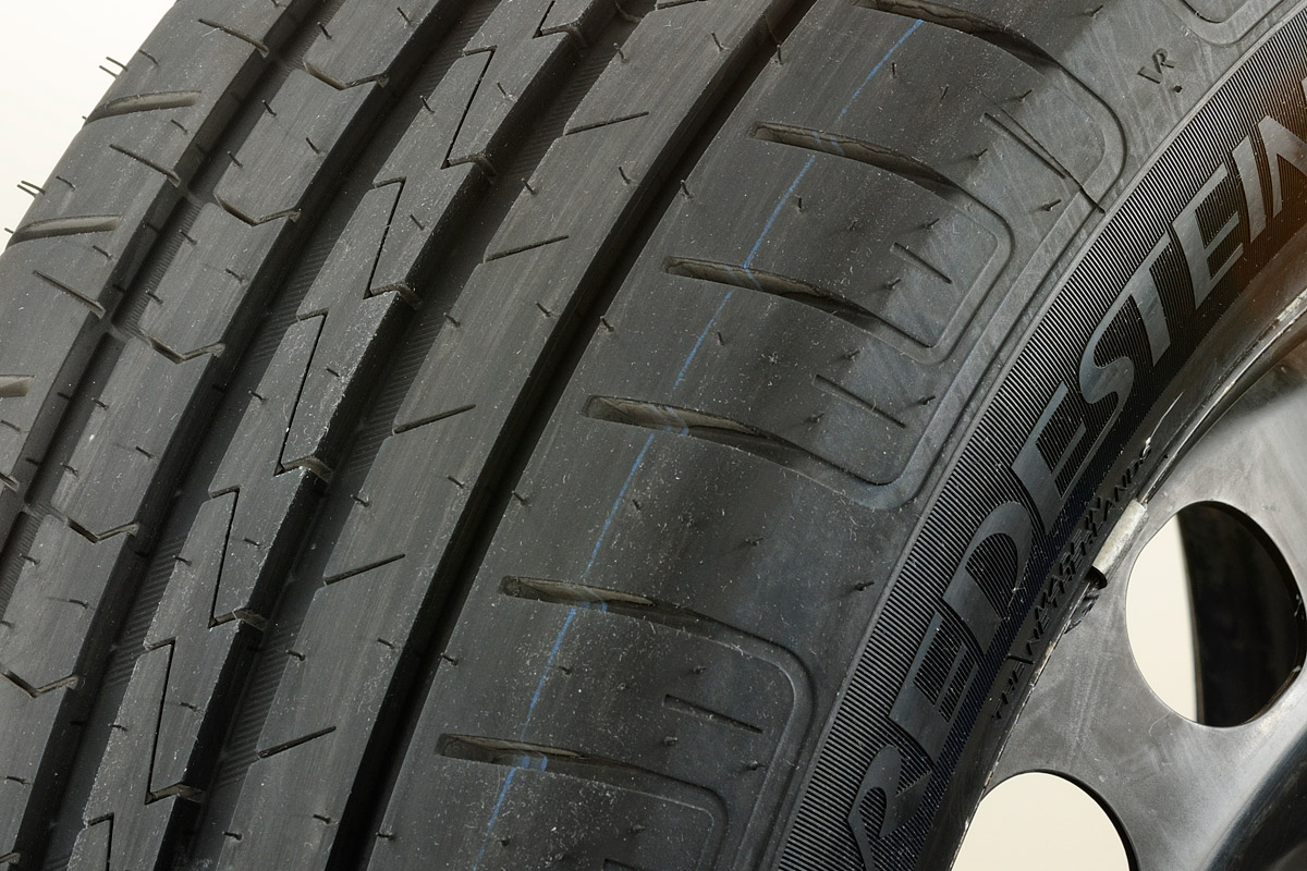 Vredestein Sportrac 5 | Auto Express