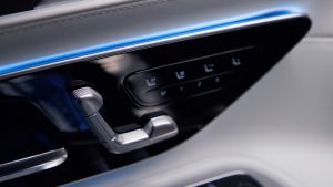 Mercedes SL interior - seat controls