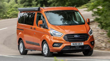Ford Transit Custom Nugget - front action