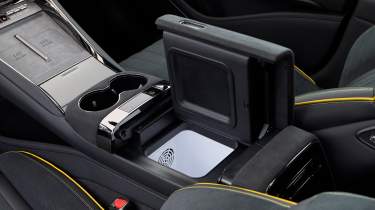 Denza Z9GT EV - refridgerated storage