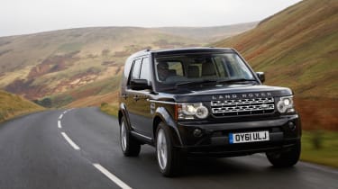 Land Rover Discovery 4 front tracking