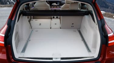 Mercedes E-Class All-Terrain 2017 - boot