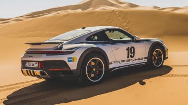 Porsche 911 Dakar - rear