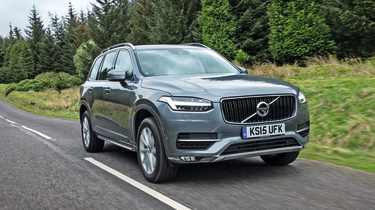 Three-car garage - Volvo XC90