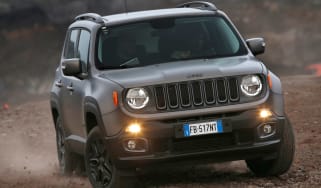 Jeep Renegade Night Eagle front