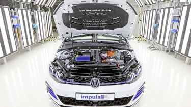 Volkswagen Golf GTE impulse engine