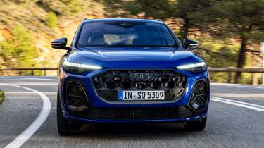 Audi SQ5 - full front