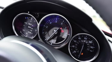 Used Mazda MX-5 - dials