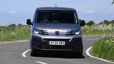 Peugeot E-Partner - front full width