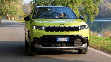 Jeep Compass - front tracking