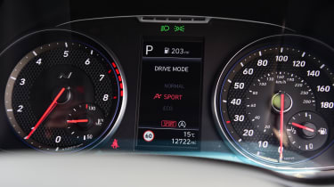 Hyundai i20 N - dashboard dials
