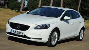 Volvo V40 Cross Country front tracking