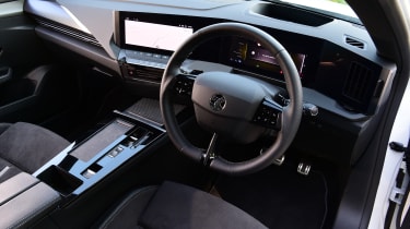 Vauxhall Astra GSe - interior