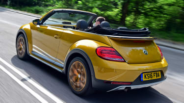 Volkswagen Beetle Dune Cabriolet 2016 - rear tracking