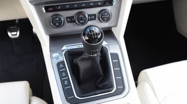 VW Passat Alltrack 2015 gearstick