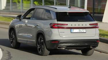 2024 Skoda Kodiaq vRS spy shot - static rear 3/4