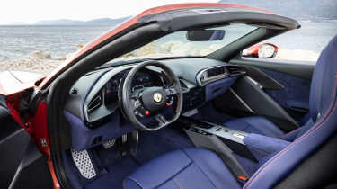 Ferrari Amalfi Spider - interior