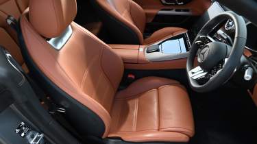 Mercedes-AMG GT 55 - front seats