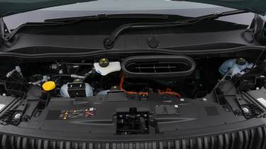 Renault Master - diesel engine