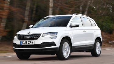 skoda karoq tracking front