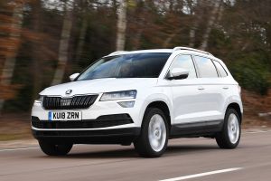 skoda karoq tracking front