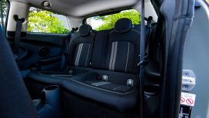 MINI Electric - rear seats
