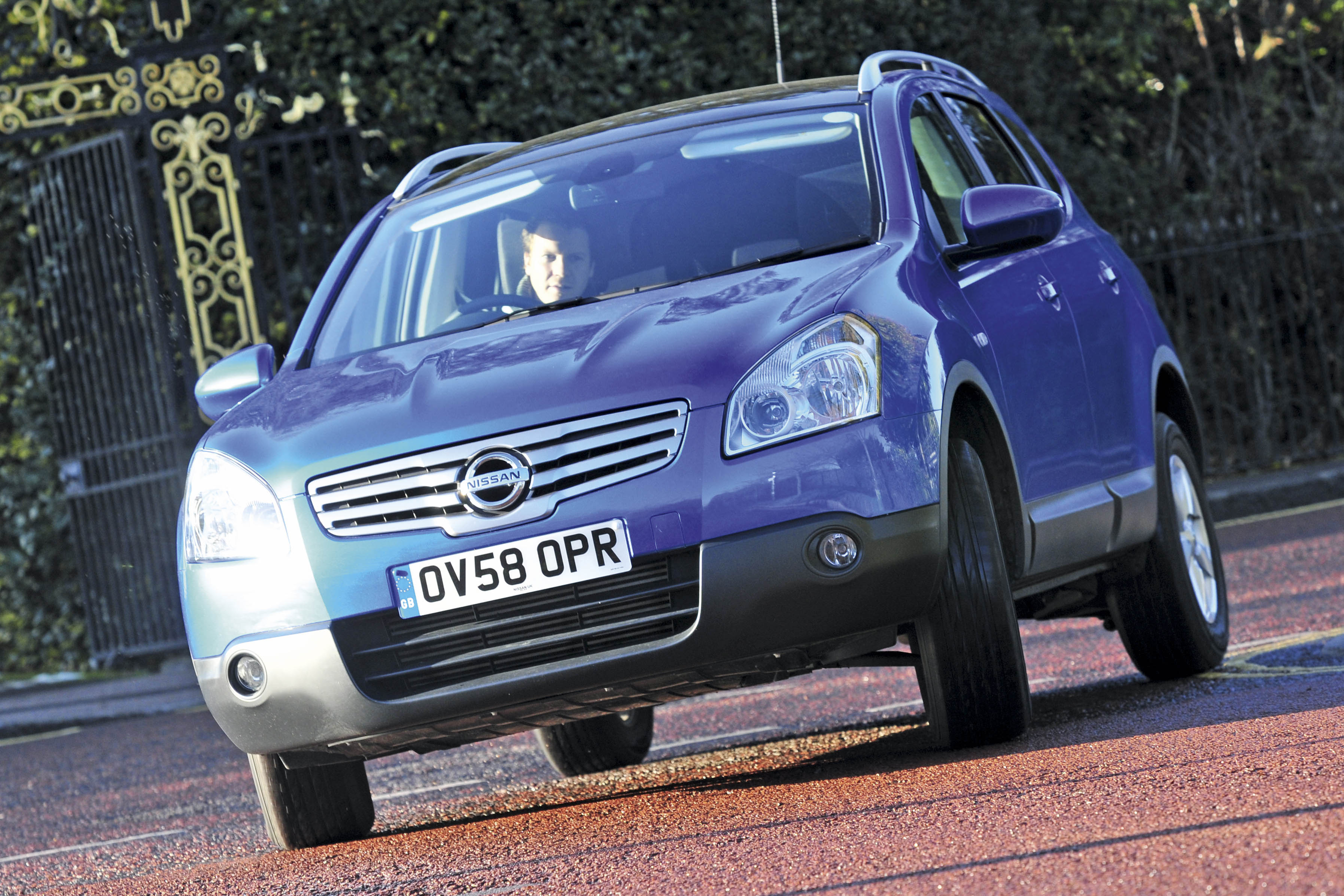 Nissan Qashqai+2 Auto Express