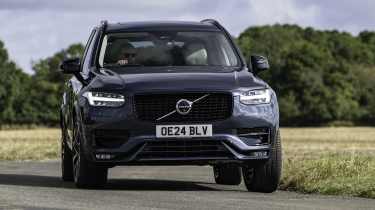 Volvo XC90 - front cornering 